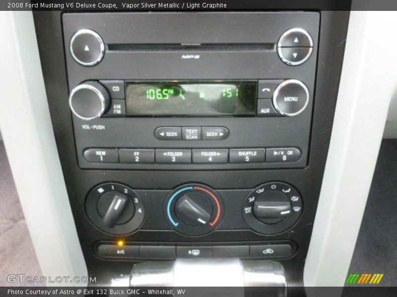 Controls of 2008 Mustang V6 Deluxe Coupe