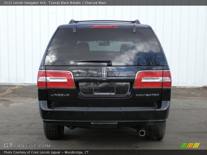 Tuxedo Black Metallic / Charcoal Black 2013 Lincoln Navigator 4x4