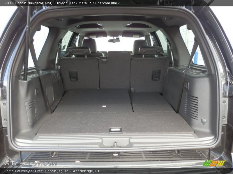 Tuxedo Black Metallic / Charcoal Black 2013 Lincoln Navigator 4x4