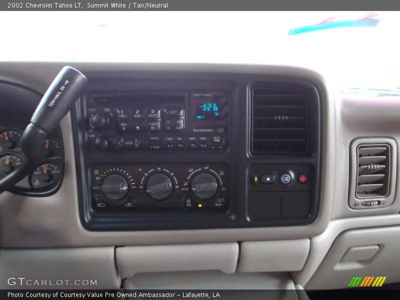 Summit White / Tan/Neutral 2002 Chevrolet Tahoe LT
