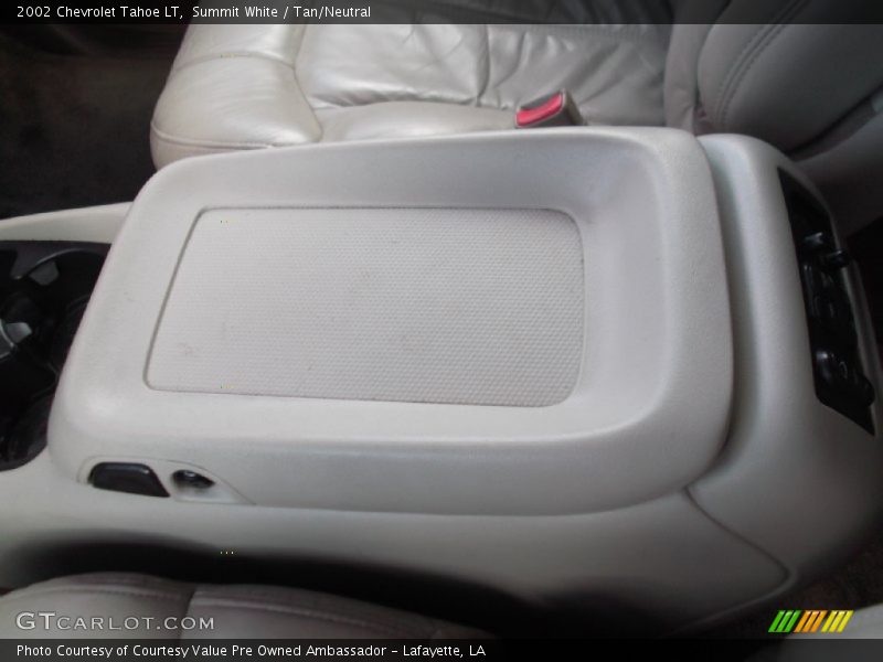 Summit White / Tan/Neutral 2002 Chevrolet Tahoe LT