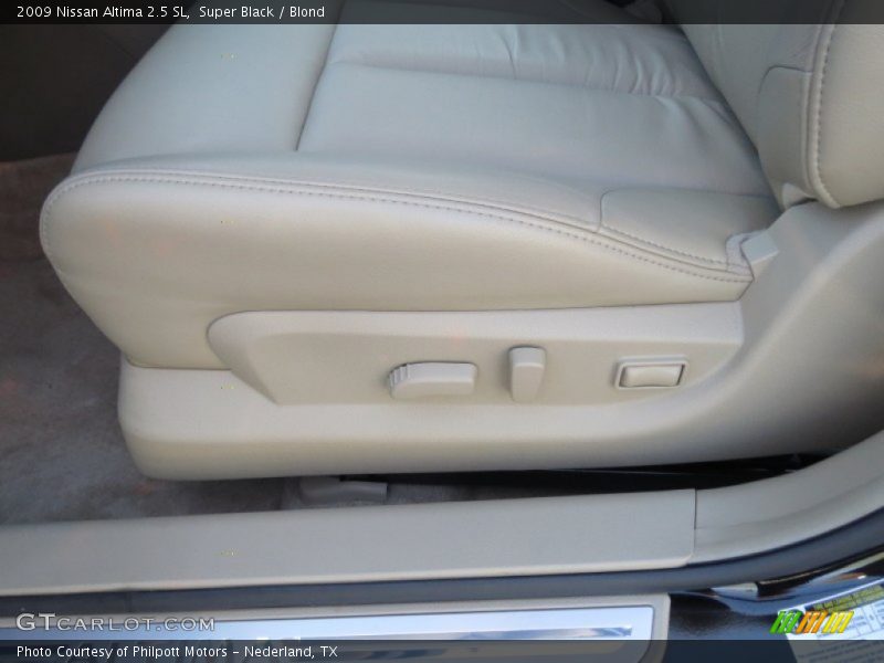 Super Black / Blond 2009 Nissan Altima 2.5 SL