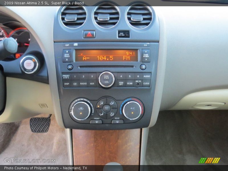 Super Black / Blond 2009 Nissan Altima 2.5 SL