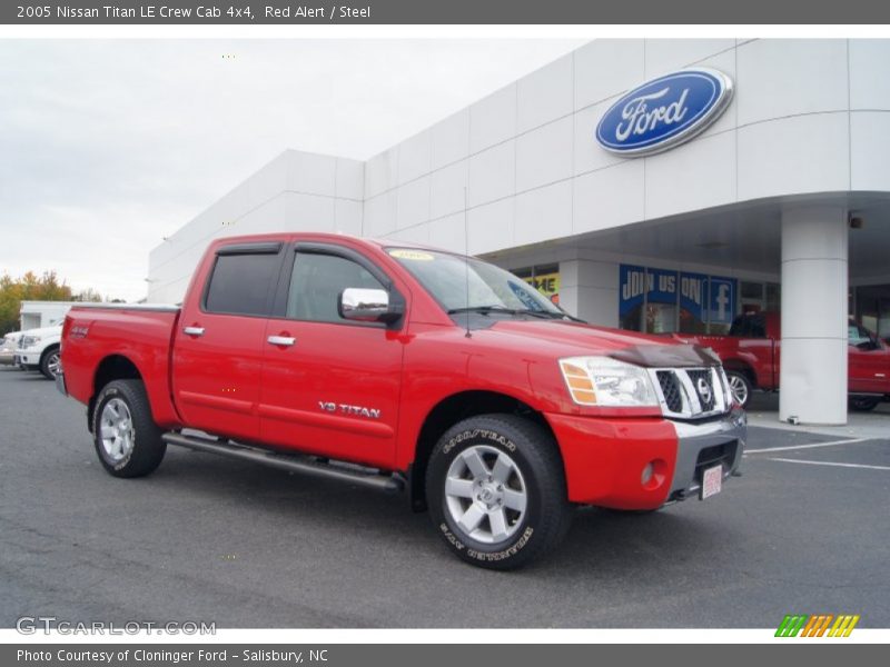 Front 3/4 View of 2005 Titan LE Crew Cab 4x4