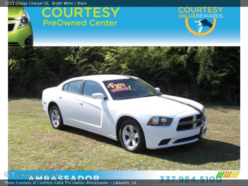 Bright White / Black 2011 Dodge Charger SE