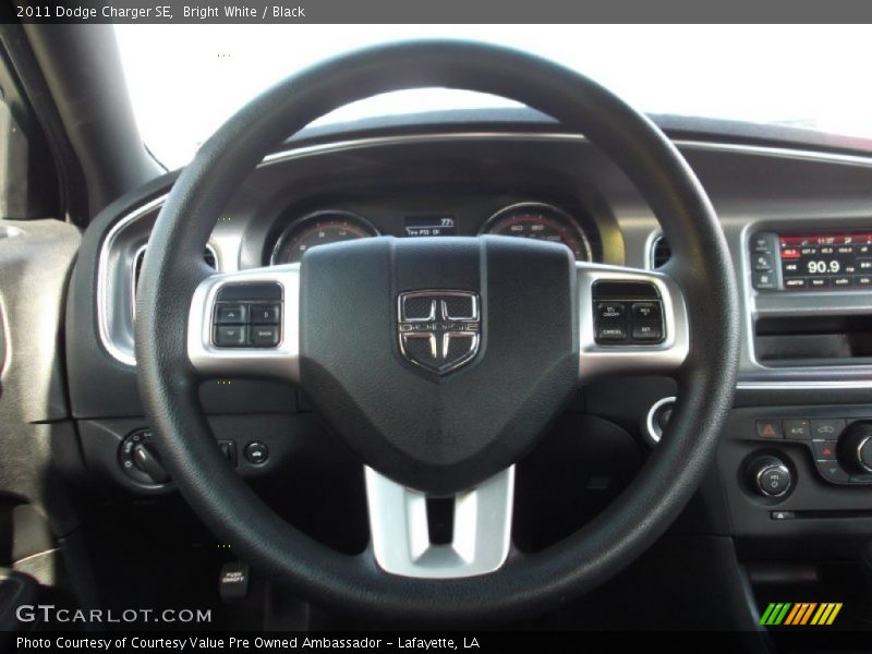 Bright White / Black 2011 Dodge Charger SE