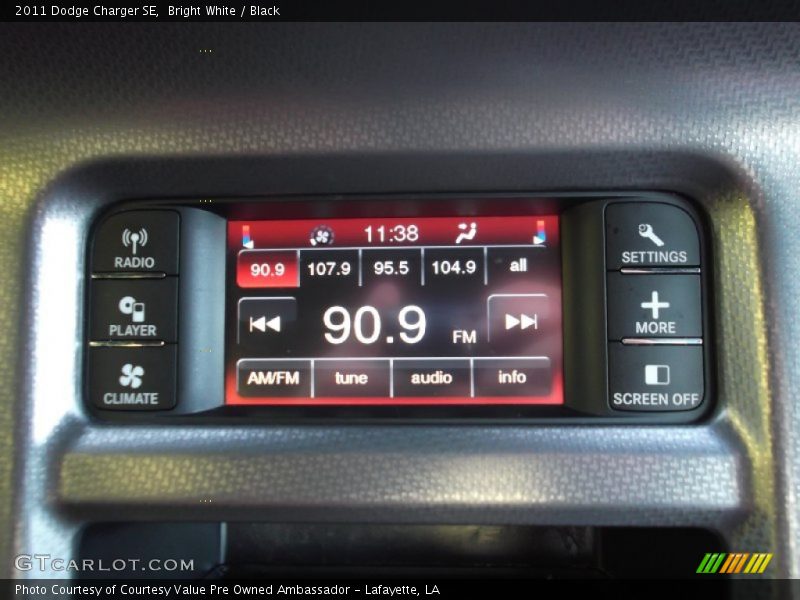 Bright White / Black 2011 Dodge Charger SE