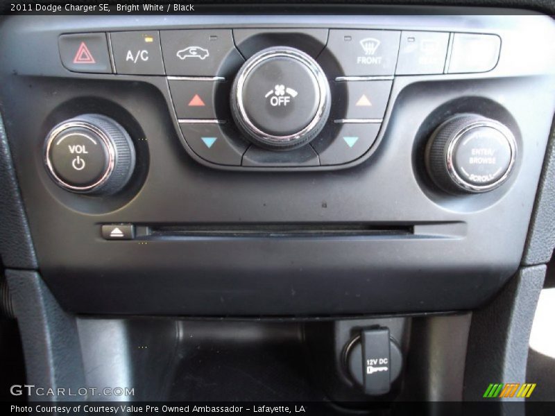 Bright White / Black 2011 Dodge Charger SE