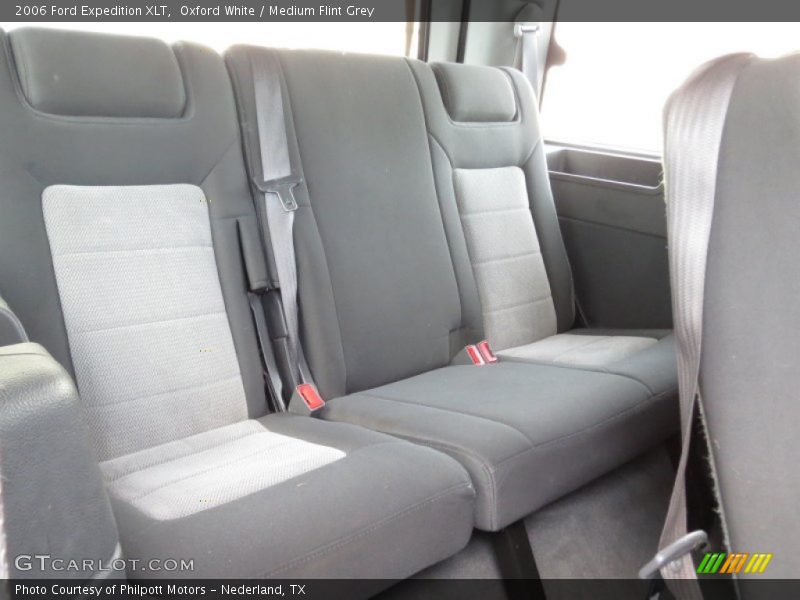 Oxford White / Medium Flint Grey 2006 Ford Expedition XLT