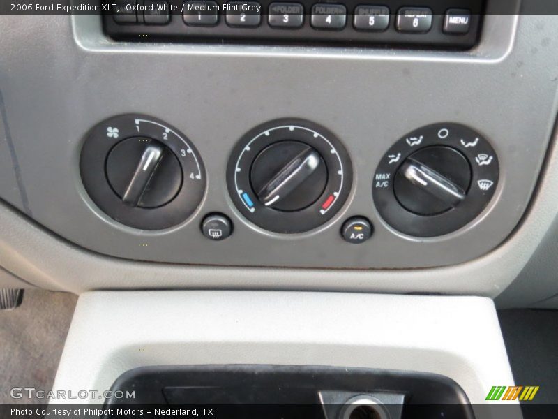 Oxford White / Medium Flint Grey 2006 Ford Expedition XLT