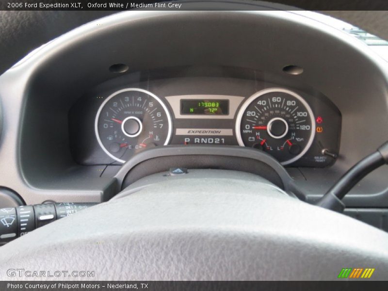 Oxford White / Medium Flint Grey 2006 Ford Expedition XLT