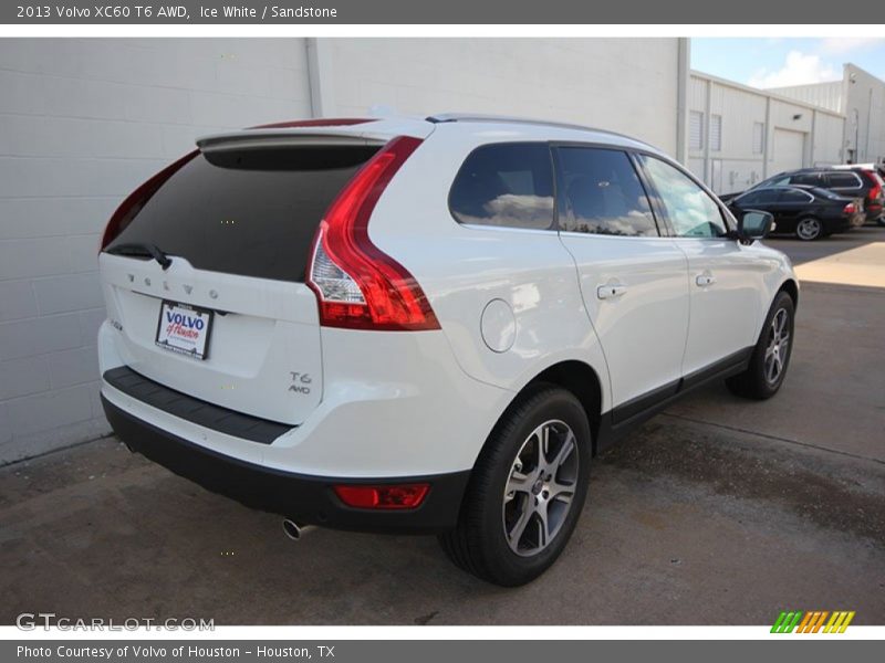 Ice White / Sandstone 2013 Volvo XC60 T6 AWD