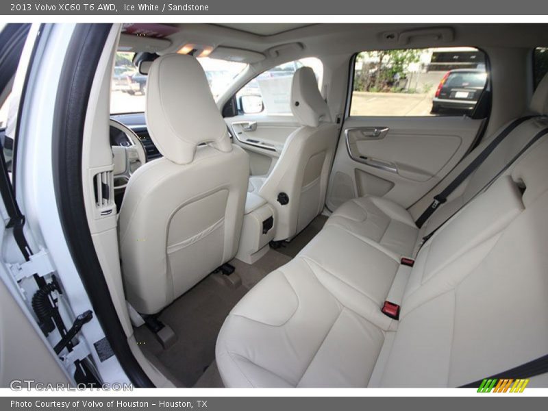 Ice White / Sandstone 2013 Volvo XC60 T6 AWD