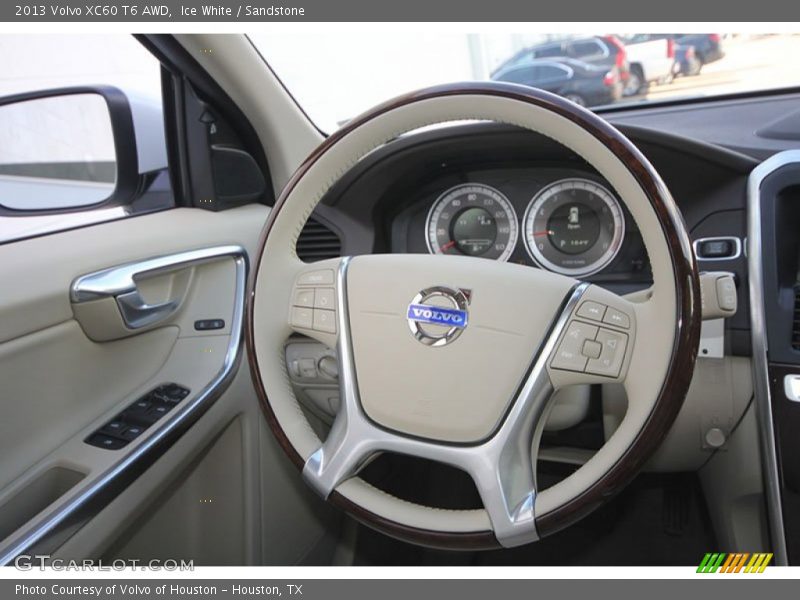 Ice White / Sandstone 2013 Volvo XC60 T6 AWD