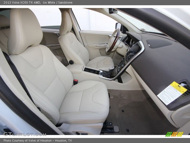 Ice White / Sandstone 2013 Volvo XC60 T6 AWD