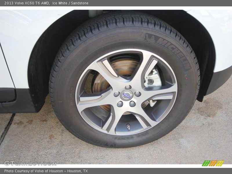 Ice White / Sandstone 2013 Volvo XC60 T6 AWD