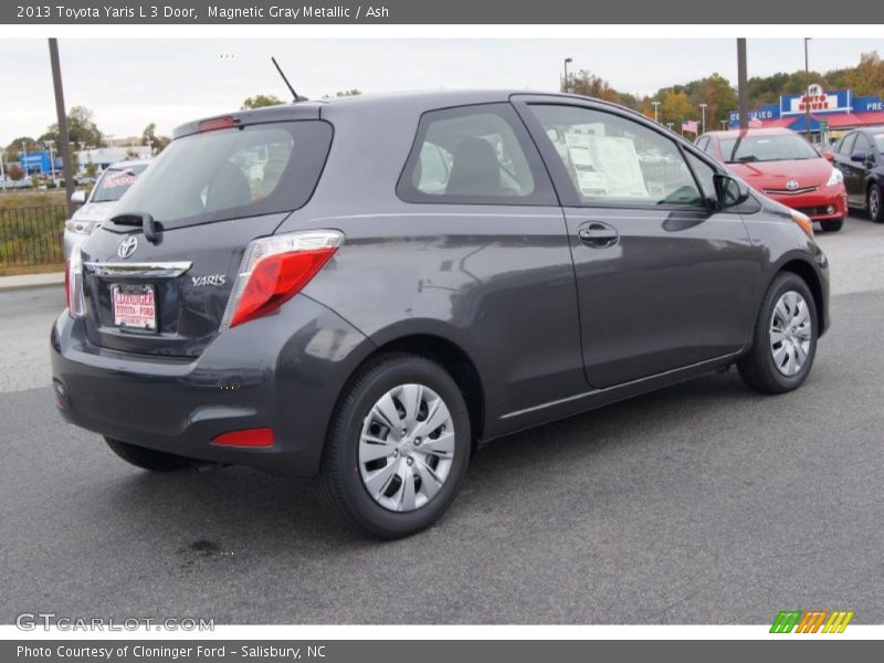 Magnetic Gray Metallic / Ash 2013 Toyota Yaris L 3 Door