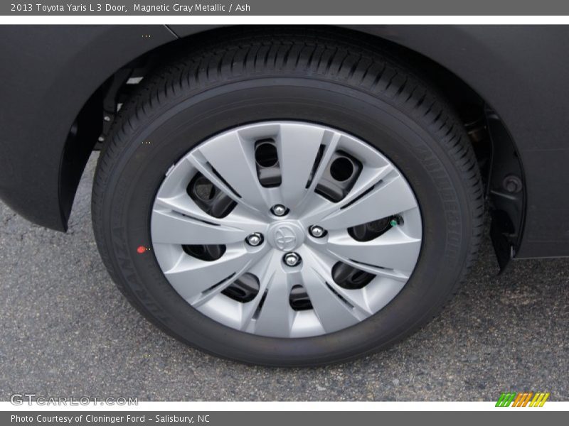  2013 Yaris L 3 Door Wheel