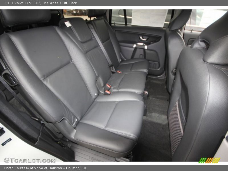 Ice White / Off Black 2013 Volvo XC90 3.2