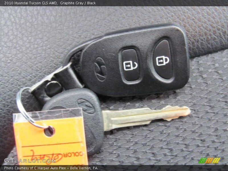 Keys of 2010 Tucson GLS AWD
