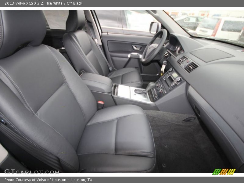 Ice White / Off Black 2013 Volvo XC90 3.2