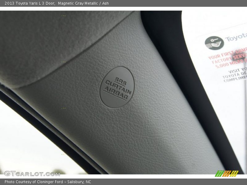 Magnetic Gray Metallic / Ash 2013 Toyota Yaris L 3 Door
