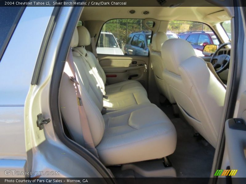 Silver Birch Metallic / Gray/Dark Charcoal 2004 Chevrolet Tahoe LS