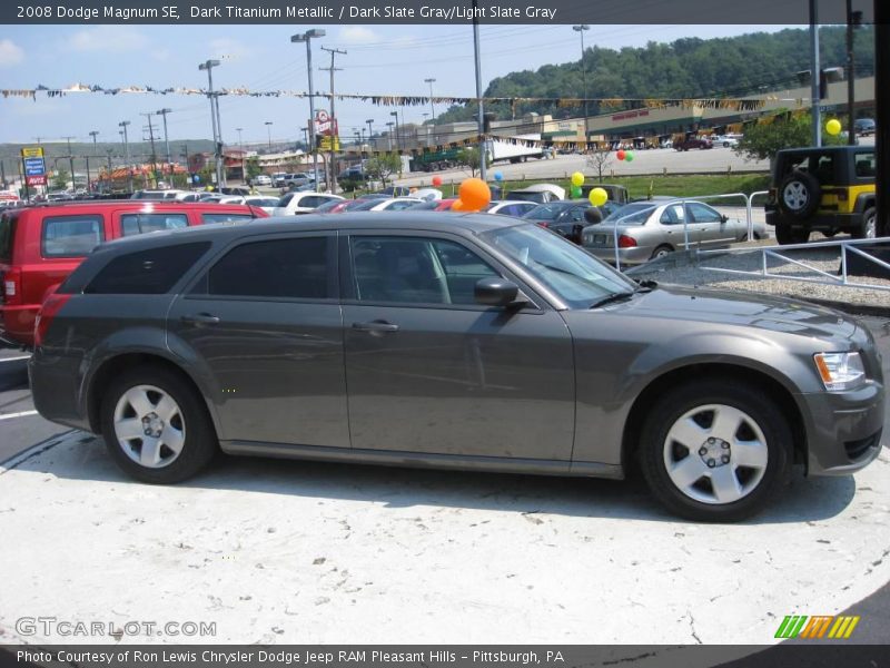 Dark Titanium Metallic / Dark Slate Gray/Light Slate Gray 2008 Dodge Magnum SE