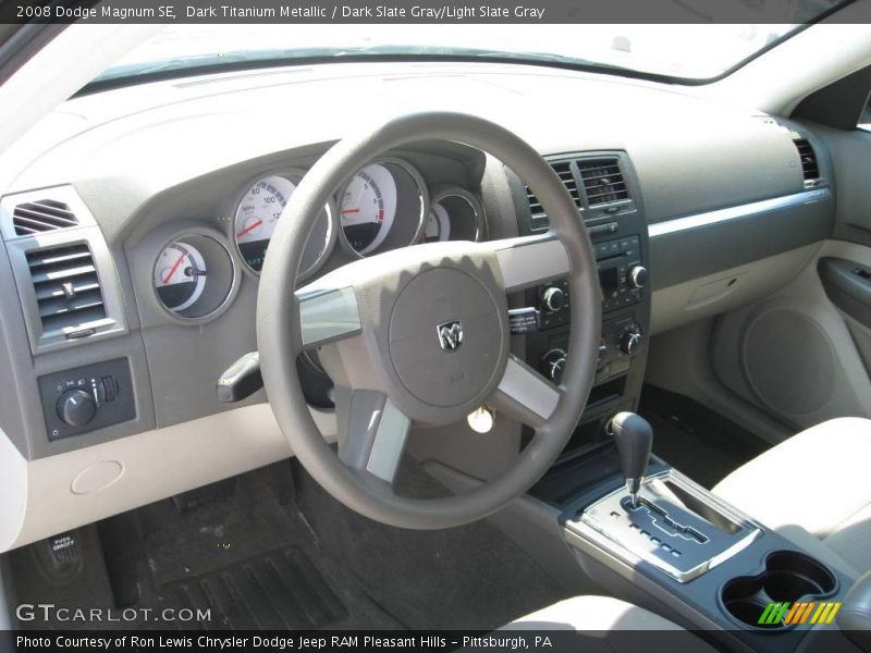 Dark Titanium Metallic / Dark Slate Gray/Light Slate Gray 2008 Dodge Magnum SE