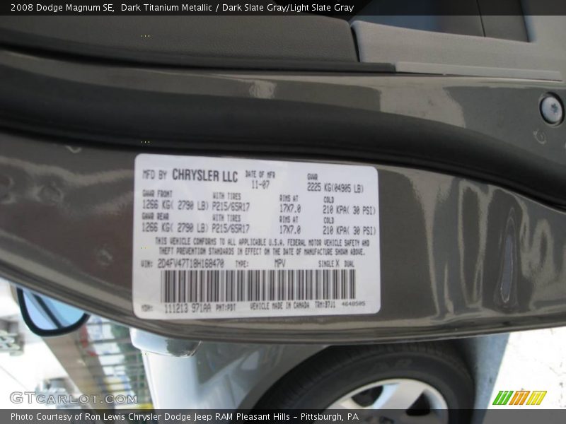 Dark Titanium Metallic / Dark Slate Gray/Light Slate Gray 2008 Dodge Magnum SE