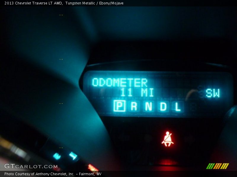 Tungsten Metallic / Ebony/Mojave 2013 Chevrolet Traverse LT AWD