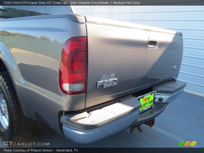 Dark Shadow Grey Metallic / Medium Flint Grey 2003 Ford F250 Super Duty XLT Crew Cab