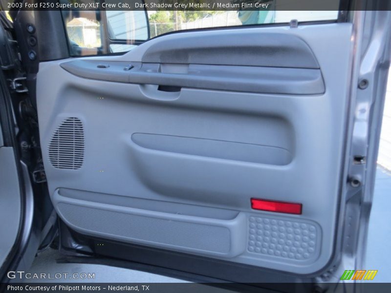 Door Panel of 2003 F250 Super Duty XLT Crew Cab