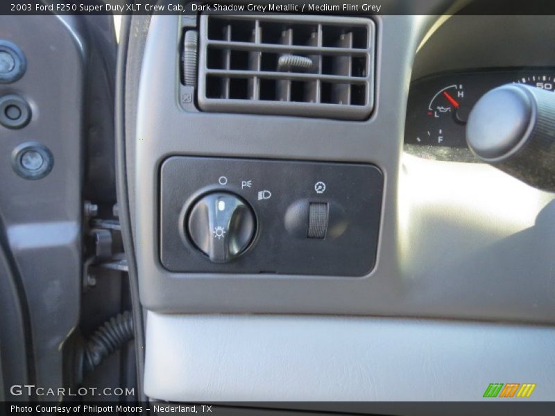 Dark Shadow Grey Metallic / Medium Flint Grey 2003 Ford F250 Super Duty XLT Crew Cab