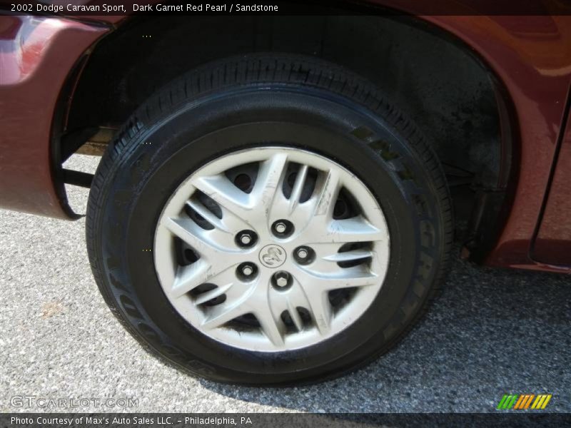 Dark Garnet Red Pearl / Sandstone 2002 Dodge Caravan Sport