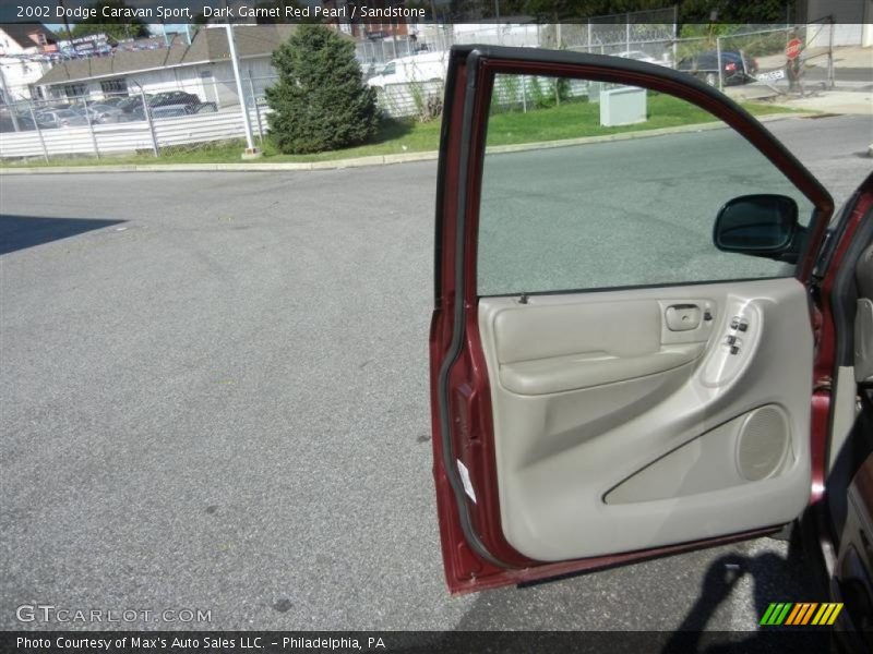 Dark Garnet Red Pearl / Sandstone 2002 Dodge Caravan Sport