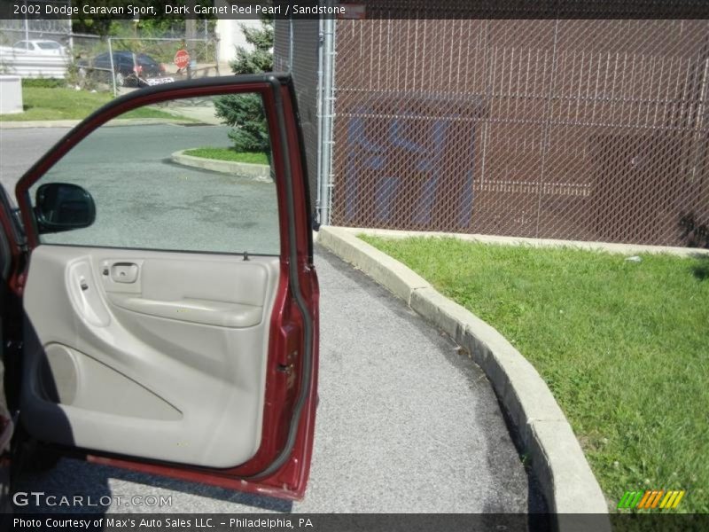 Dark Garnet Red Pearl / Sandstone 2002 Dodge Caravan Sport