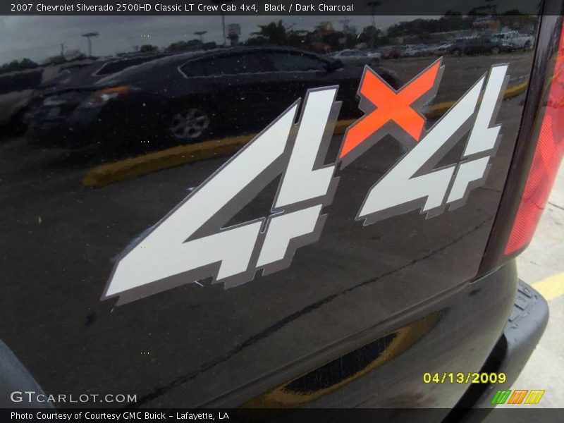 Black / Dark Charcoal 2007 Chevrolet Silverado 2500HD Classic LT Crew Cab 4x4