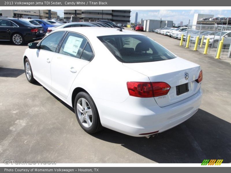 Candy White / Titan Black 2013 Volkswagen Jetta TDI Sedan