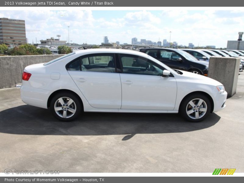 Candy White / Titan Black 2013 Volkswagen Jetta TDI Sedan