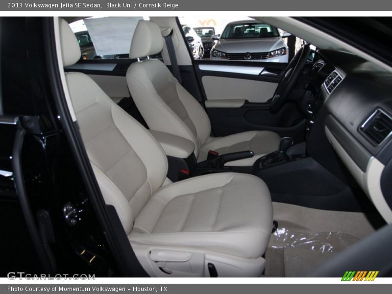 Black Uni / Cornsilk Beige 2013 Volkswagen Jetta SE Sedan