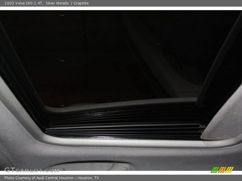 Silver Metallic / Graphite 2003 Volvo S60 2.4T