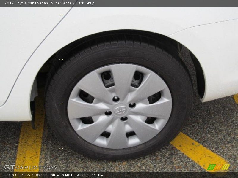 Super White / Dark Gray 2012 Toyota Yaris Sedan
