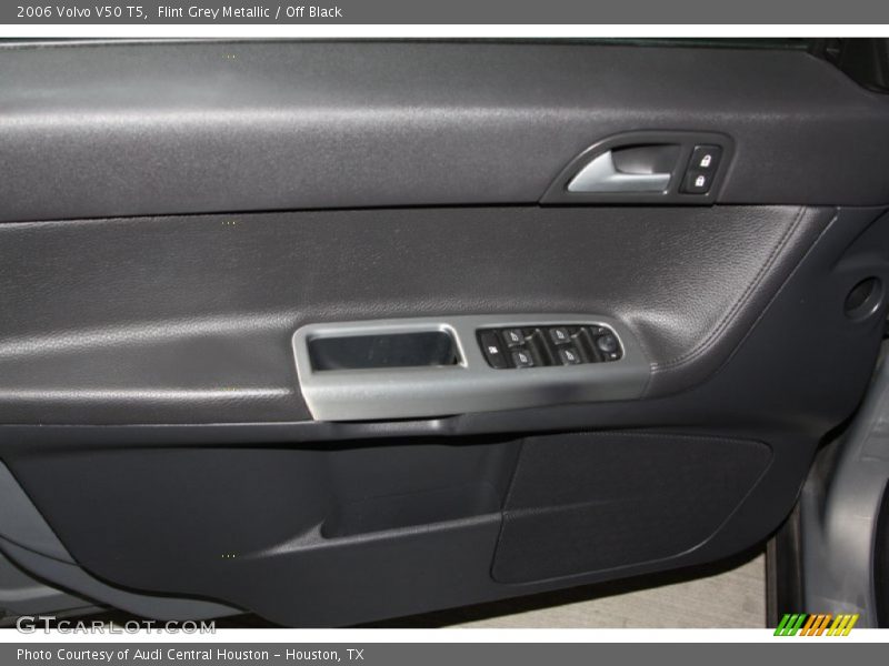Flint Grey Metallic / Off Black 2006 Volvo V50 T5
