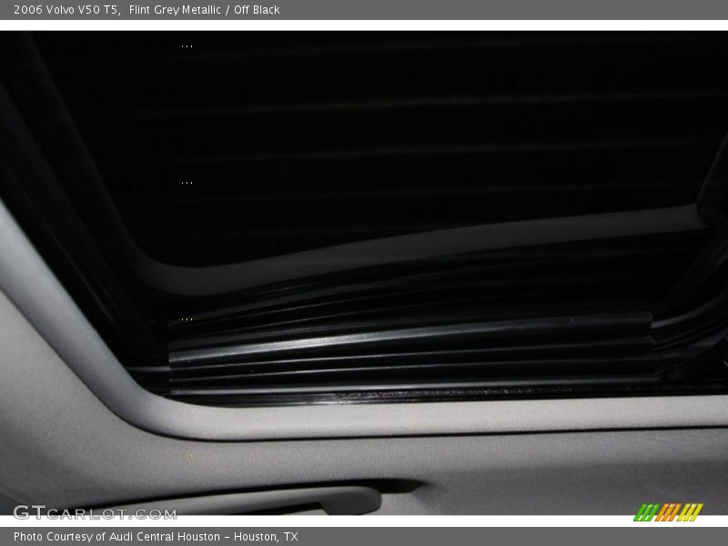 Flint Grey Metallic / Off Black 2006 Volvo V50 T5