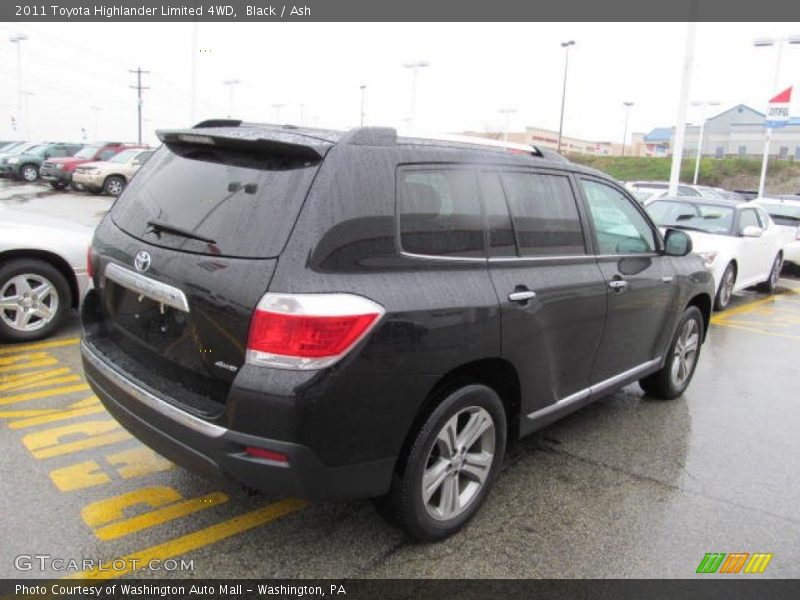 Black / Ash 2011 Toyota Highlander Limited 4WD
