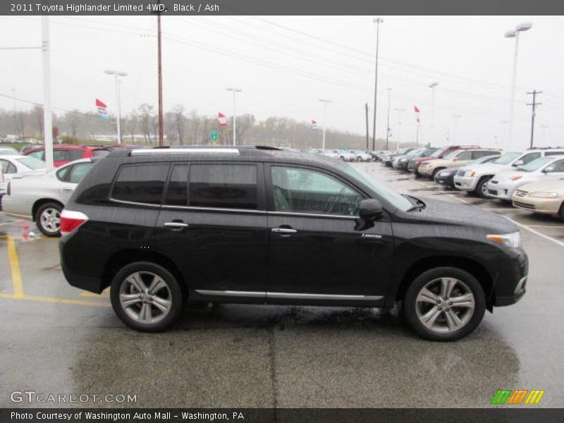 Black / Ash 2011 Toyota Highlander Limited 4WD