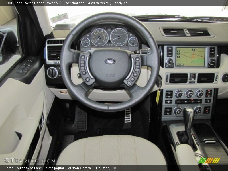 Alaska White / Sand/Jet 2008 Land Rover Range Rover V8 Supercharged
