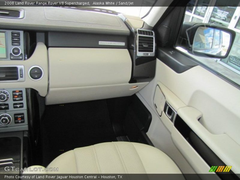 Alaska White / Sand/Jet 2008 Land Rover Range Rover V8 Supercharged