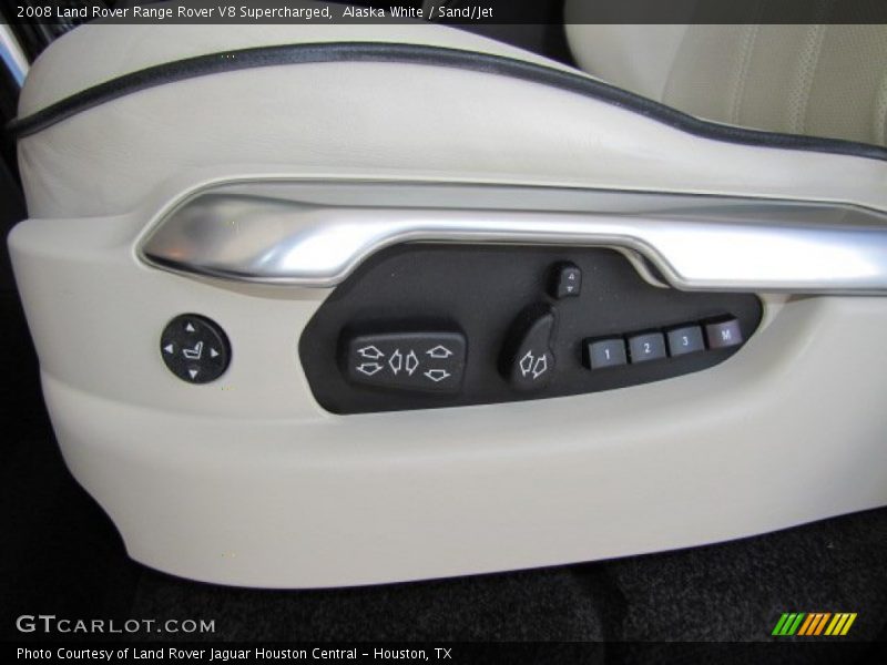 Alaska White / Sand/Jet 2008 Land Rover Range Rover V8 Supercharged